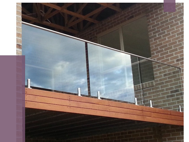 Стеклянные парапеты на крыше и террасе в Видном от 11644 руб. | ПРОЛЁТ-Вдн