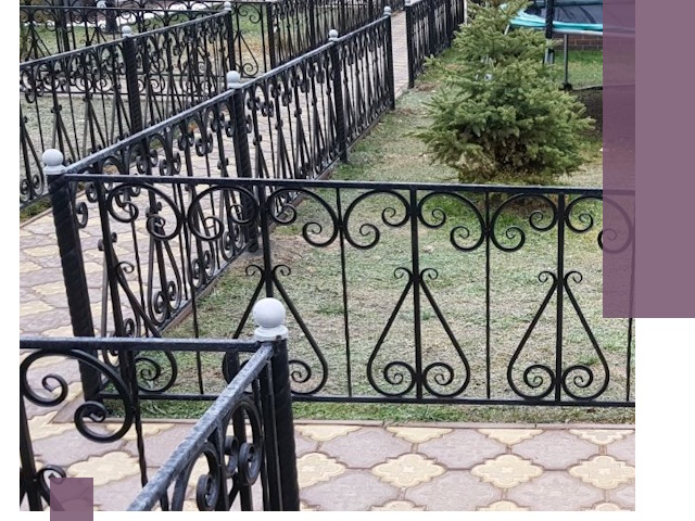 Кованые газонные ограждения под ключ в Видном